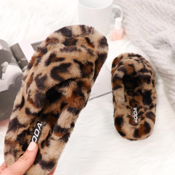 NWT Slippers- Perfect for Gifts - Picture 2 of 5